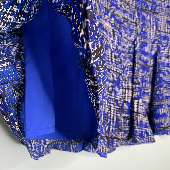 Banana Republic Blue and Black Trapeze Skirt - Picture 4 of 8